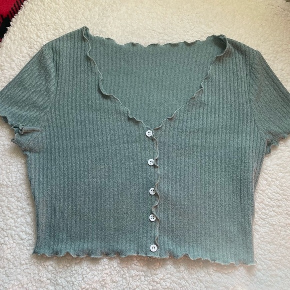 Shein Crop Top - Picture 1 of 3